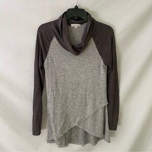Moa Moa Women’s Two-Tone Gray Raglan Cowl Neck Sweater Size XS